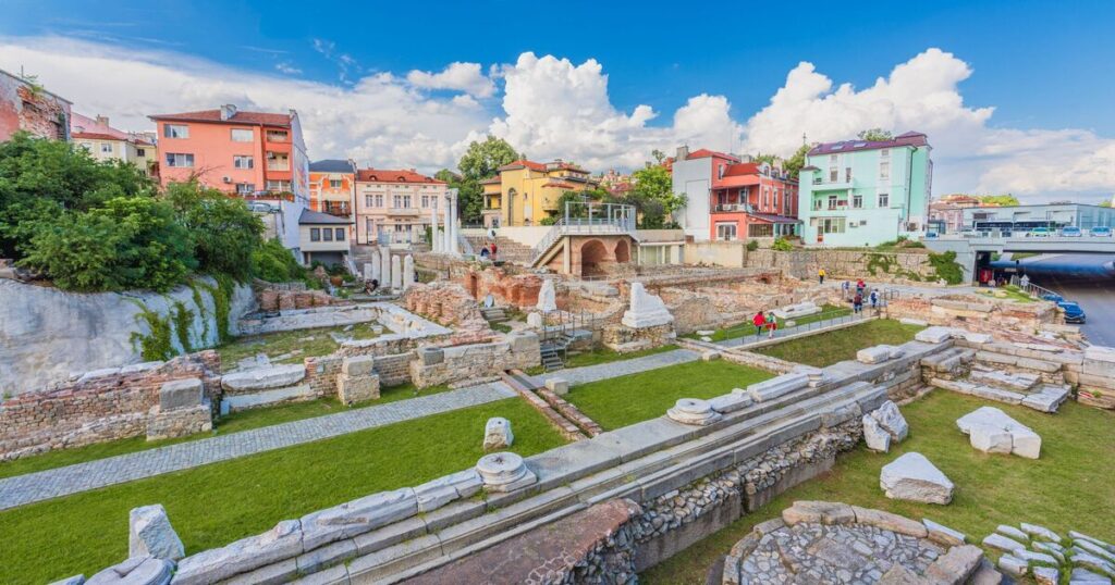 Incredible city with perfectly preserved Roman theatre 1,800 miles from Colosseum | World | News