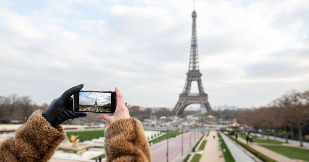 The world's 10 tourist attractions where it's illegal to take photos | World | News