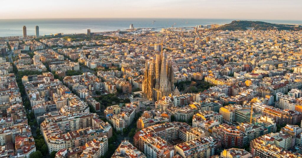 Barcelona crisis as rent now costs 'half the minimum wage' | World | News