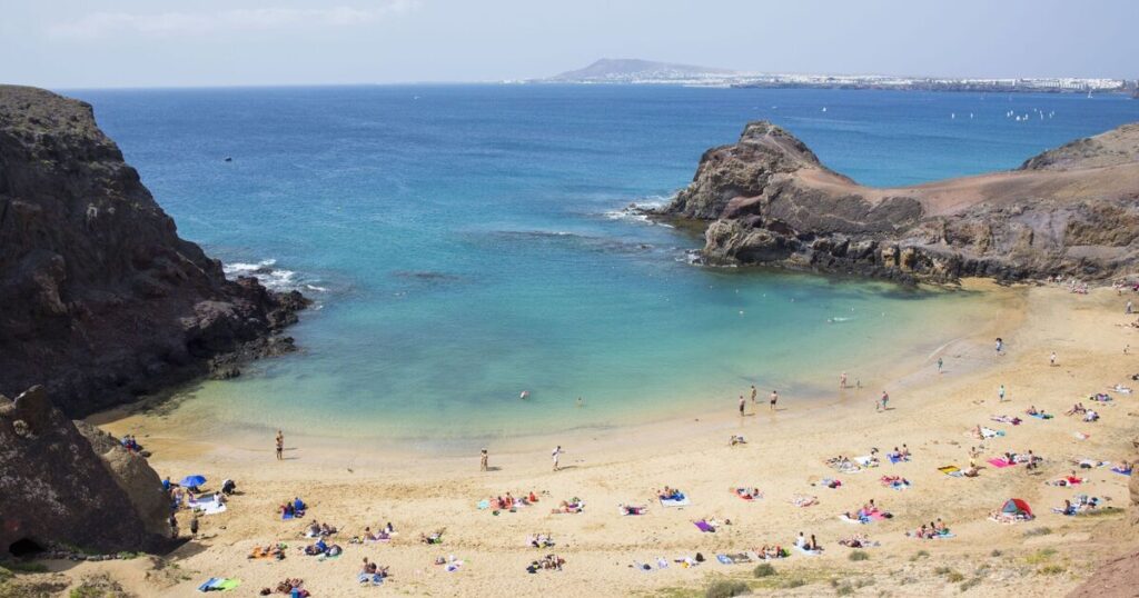 Canary Islands fury as Lanzarote's 'best' beach riddled with sewage | World | News