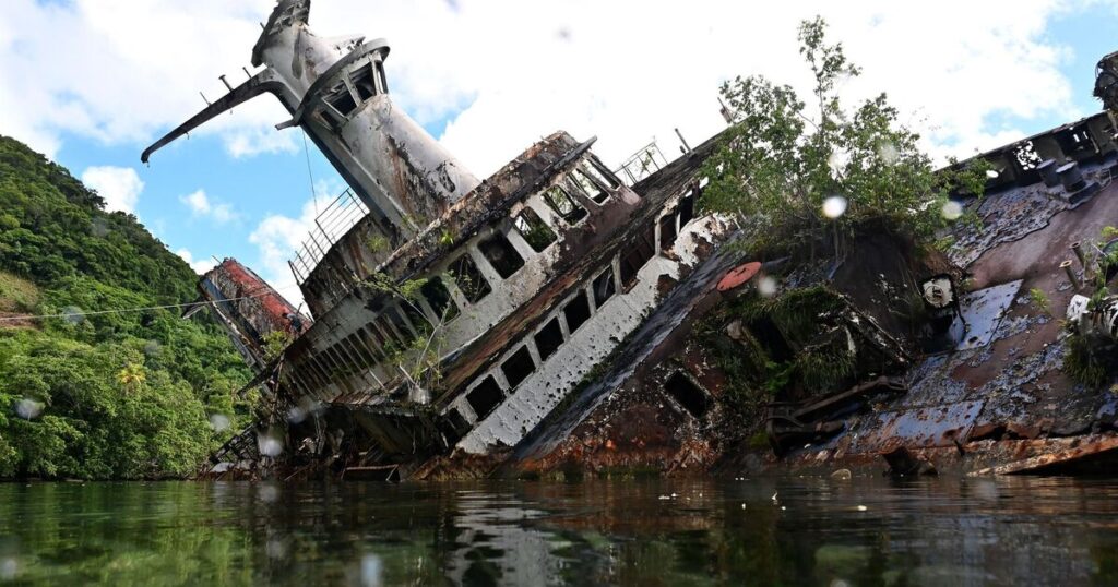 Cruise ship a dark tourism attraction - MS World Discoverer | World | News