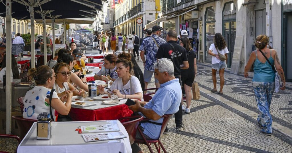 Fury in stunning city as 'tourists pay more' for meals with locals having 'secret code' | World | News