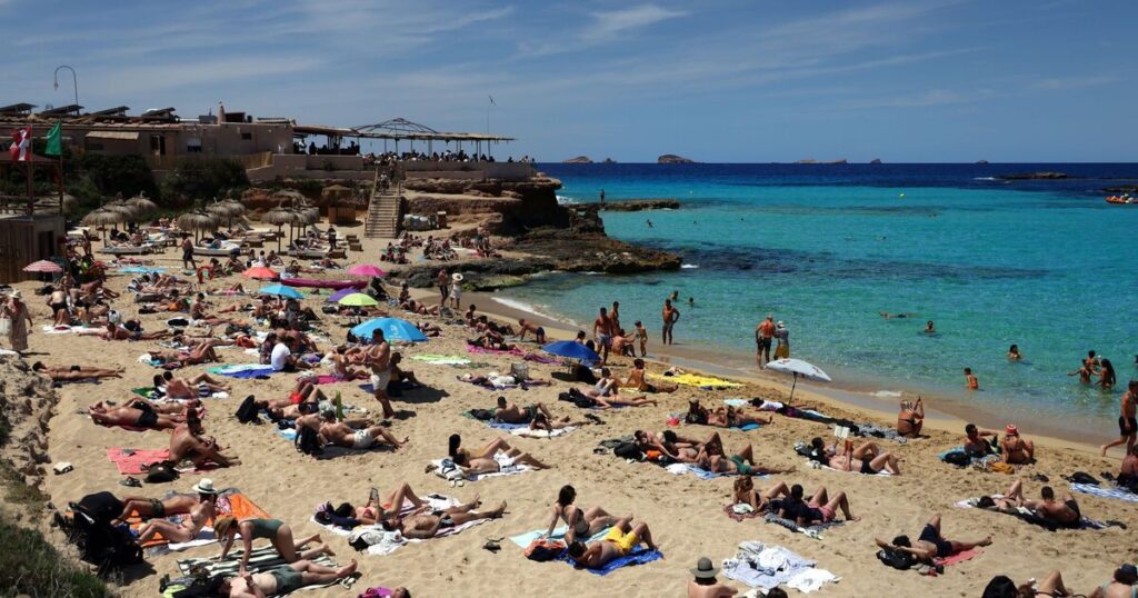 Ibiza crackdown as UK tourists warned about Balearic Islands taxis | World | News