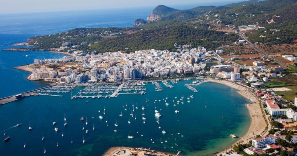 Ibiza holiday horror as British tourist dies after fall | World | News