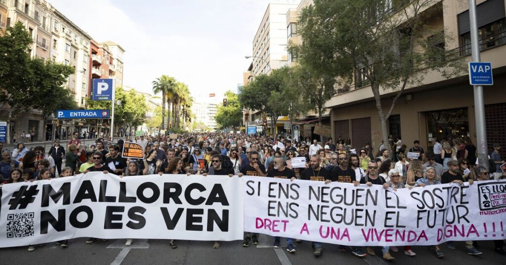 Majorca holiday warning as date for next protest revealed | World | News