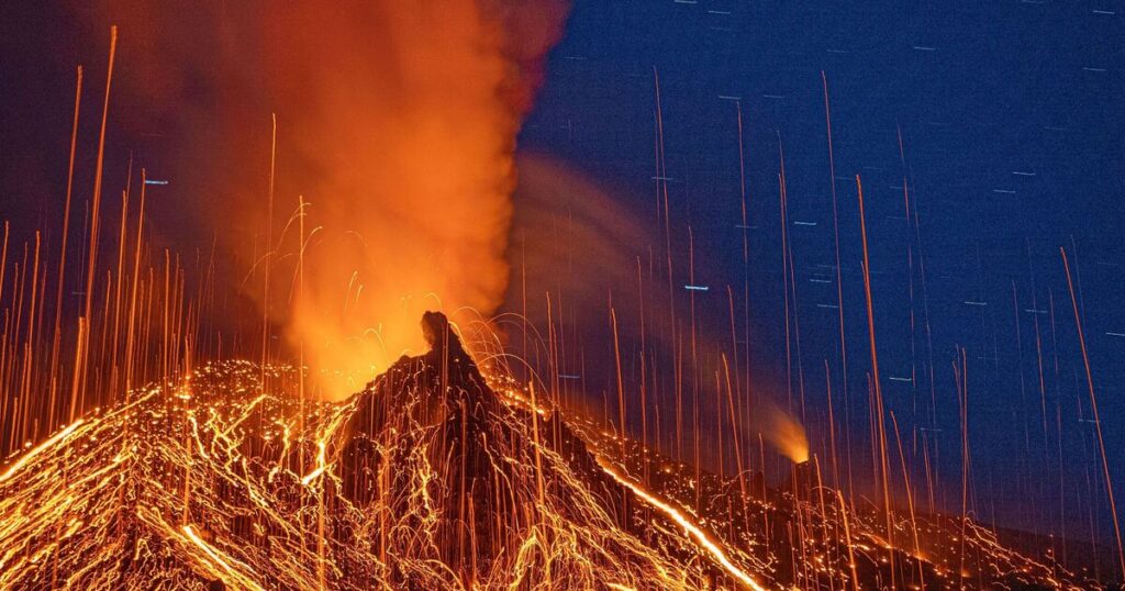 Map shows active volcanoes with some in countries popular with Brits | World | News