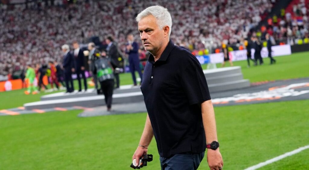 Mourinho's Fenerbahce fails to reach Champions League after elimination by Lille