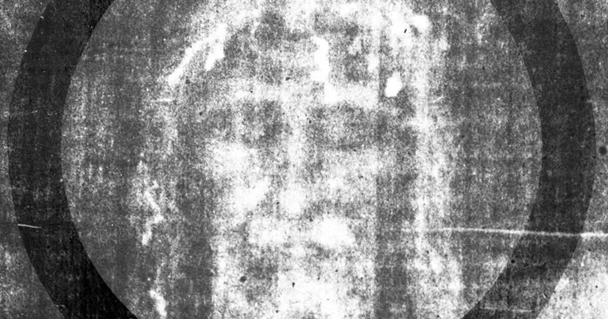 Shroud of Turin bombshell as book lays bare reason why sacred cloth had to be hidden | World | News