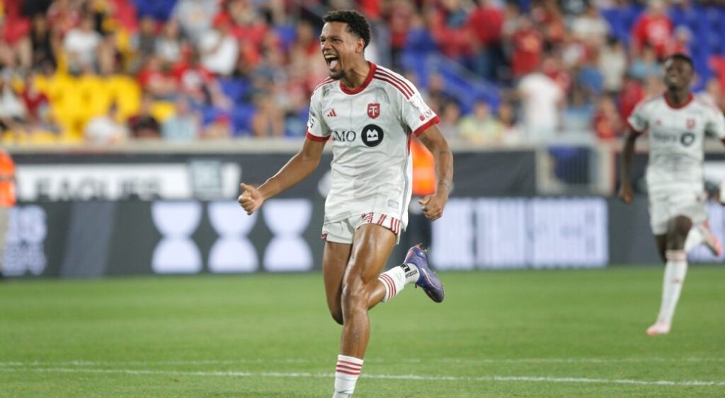 Toronto FC midfielder Kosi Thompson fined by MLS Disciplinary Committee