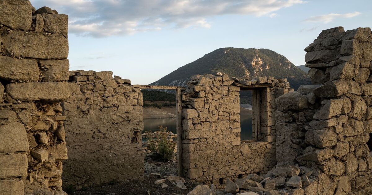 Abandoned village in Greece unearthed for first time in 44 years | World | News