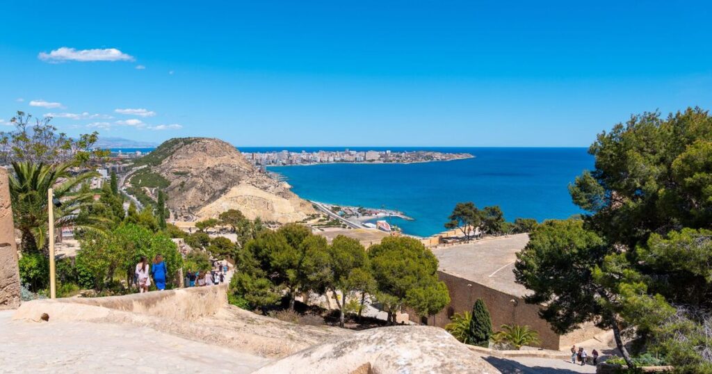 Alicante in Spain plans major U-turn on tourism tax in blow to Brits | World | News