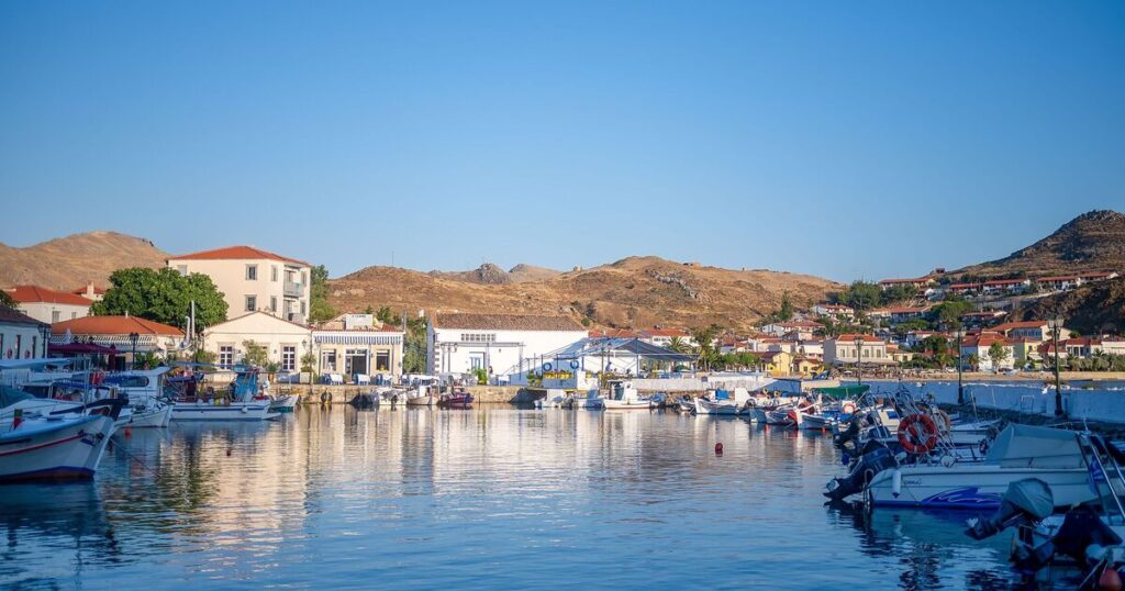 Beautiful hidden gem Greek island where it's so safe people leave doors unlocked | World | News