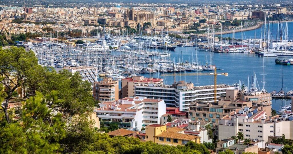 British man in Spain dies in horror fall near hotel | World | News