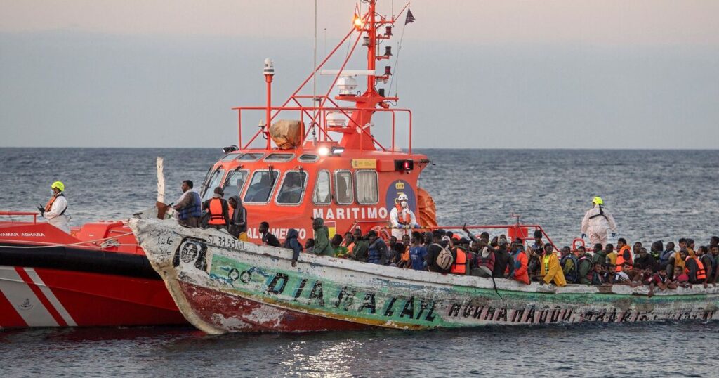 Canary Islands migrant 'crisis' as Spain leaves holiday spot to fend for itself | World | News