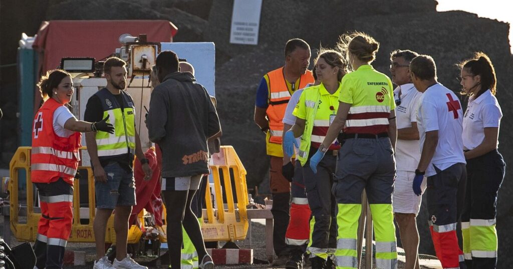 Canary Islands migrants warning as locals in tiny hotspot want action | World | News