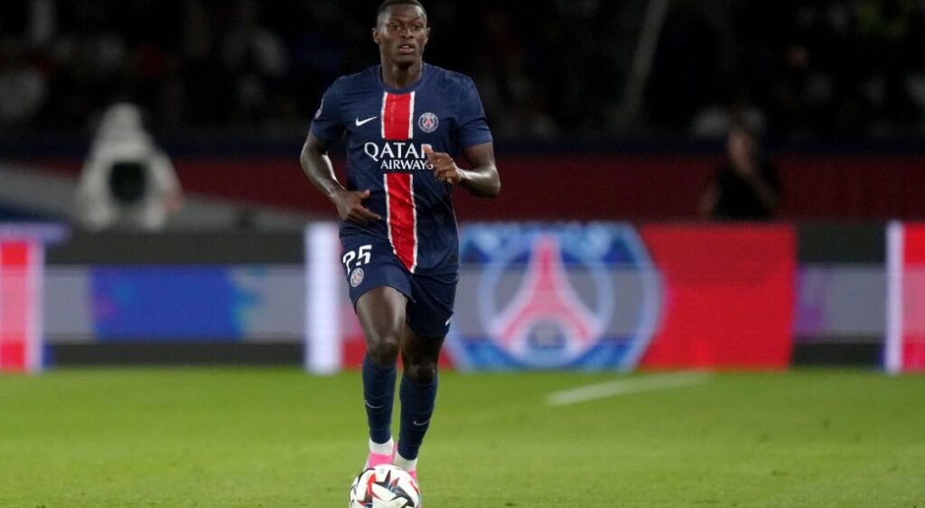 PSG sends support to defender Nuno Mendes after racial abuse