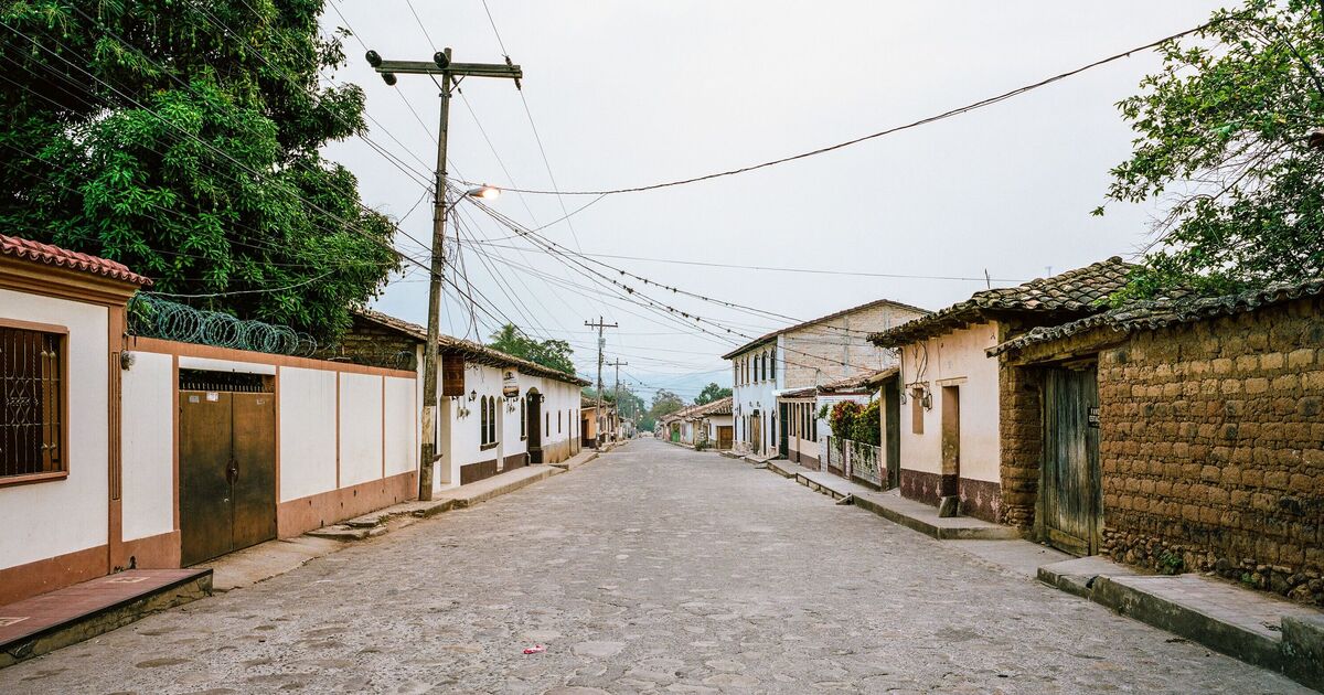 Panic in Honduras as mass prison escape attempt leaves two dead | World | News