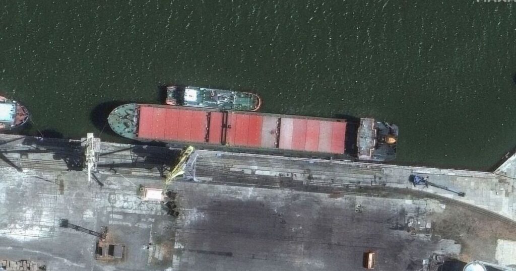 Satellite images show Russian ship delivering 'ballistic missiles' | World | News