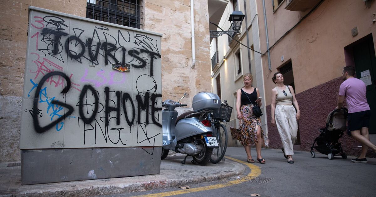 Spanish village's anti-tourism protest sparks traffic chaos | World | News