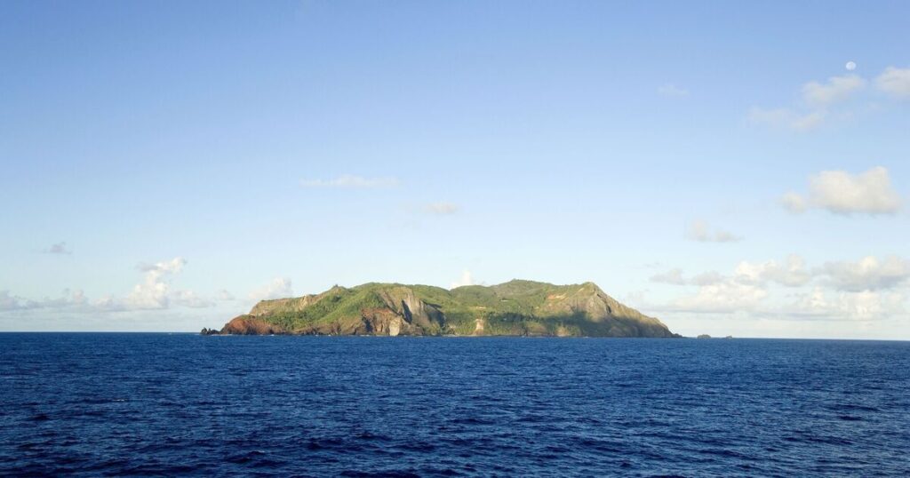 The deserted island 'owned by UK' 3,000 miles from land | World | News